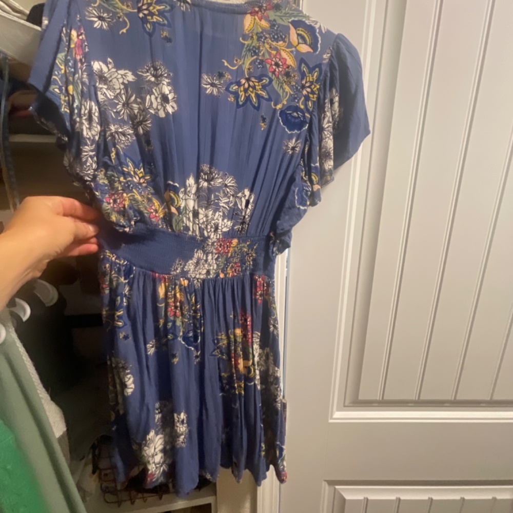 Dress - Picture 2 of 2